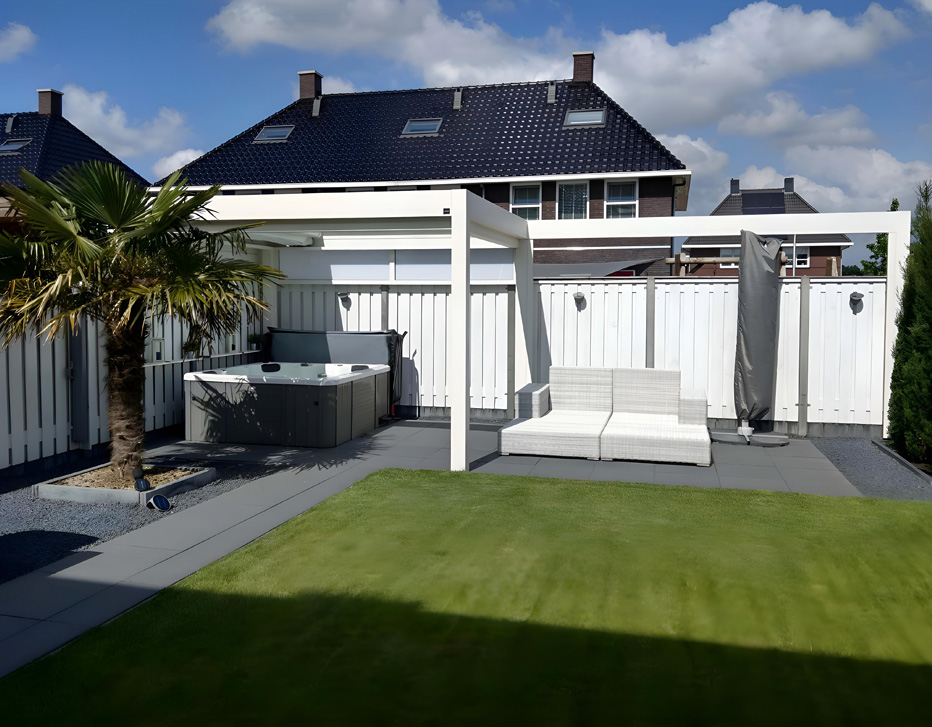 Jacuzzi dans le jardin